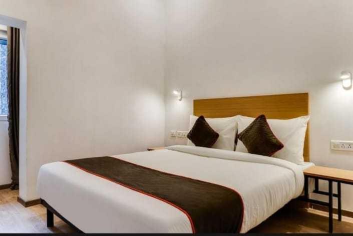 Oyo Shree Balaji Tower Hotel โบปาล ภายนอก รูปภาพ