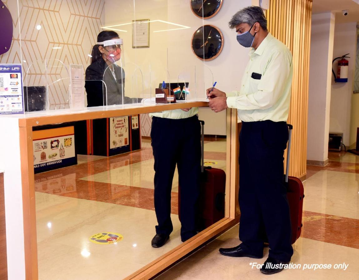 Oyo Shree Balaji Tower Hotel โบปาล ภายนอก รูปภาพ